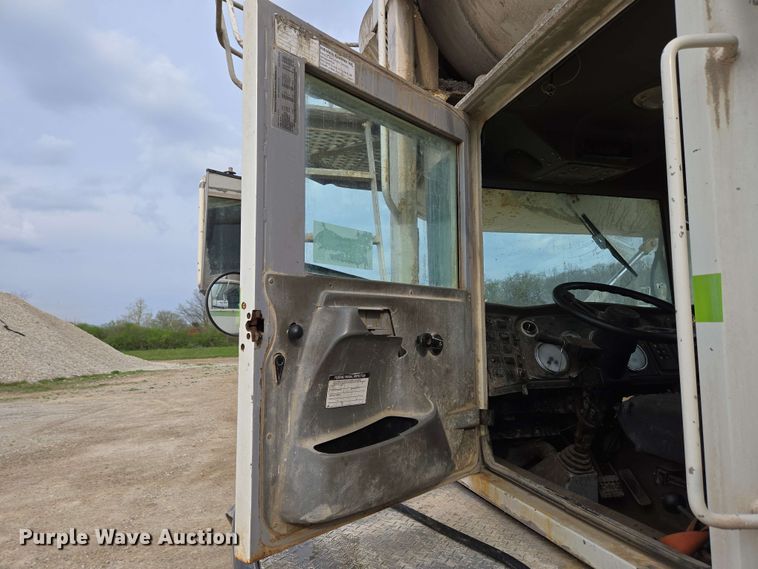 image for item EC4204 2019 Indiana Phoenix INC Mixer ready mix truck