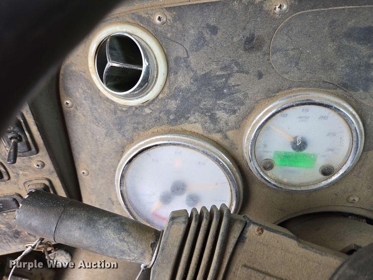 image for item EC4204 2019 Indiana Phoenix INC Mixer ready mix truck