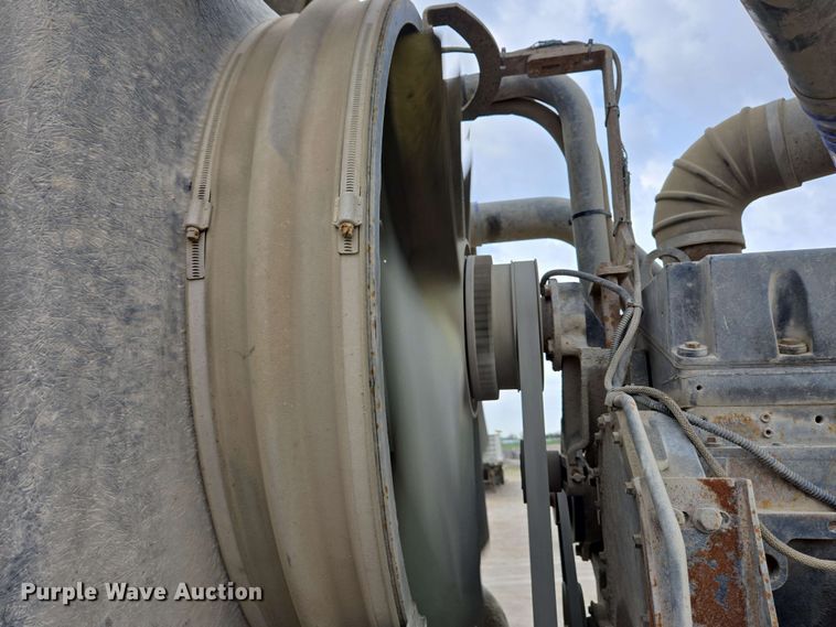 image for item EC4204 2019 Indiana Phoenix INC Mixer ready mix truck