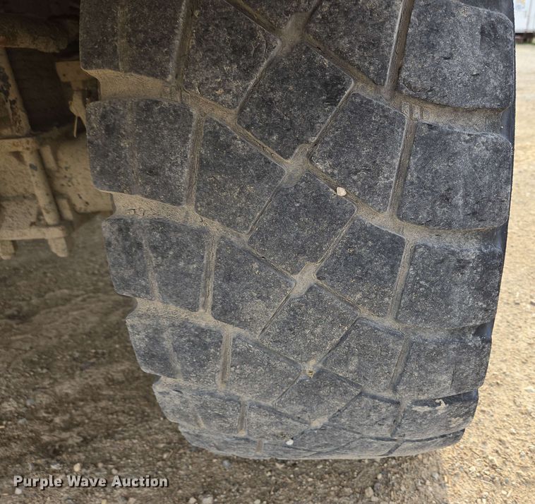 image for item EC4204 2019 Indiana Phoenix INC Mixer ready mix truck