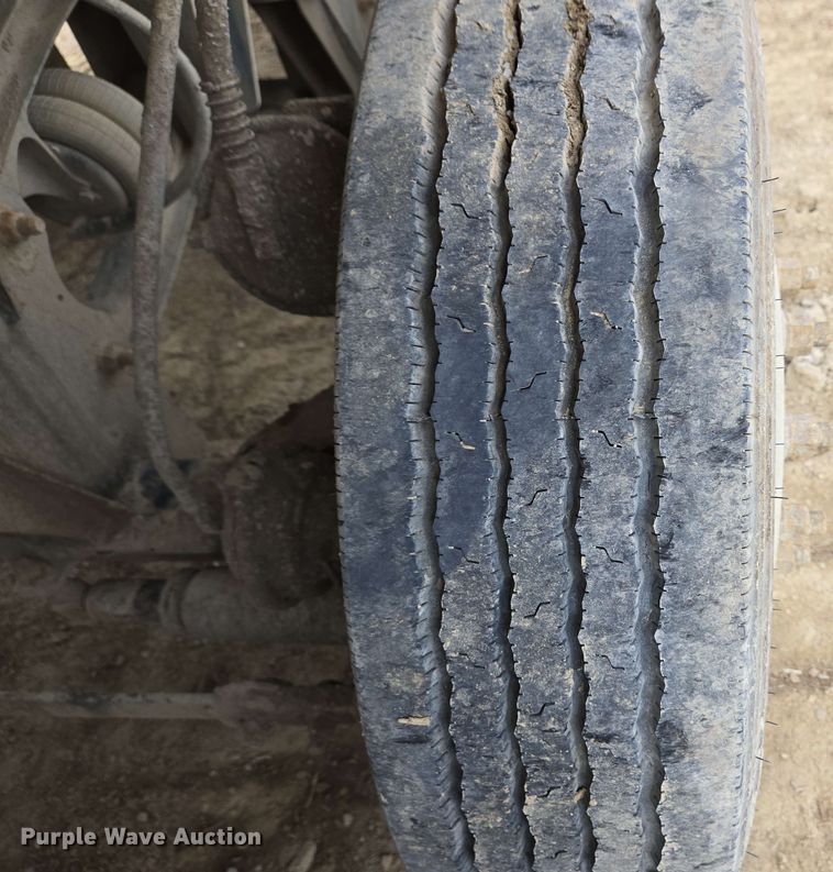 image for item EC4204 2019 Indiana Phoenix INC Mixer ready mix truck