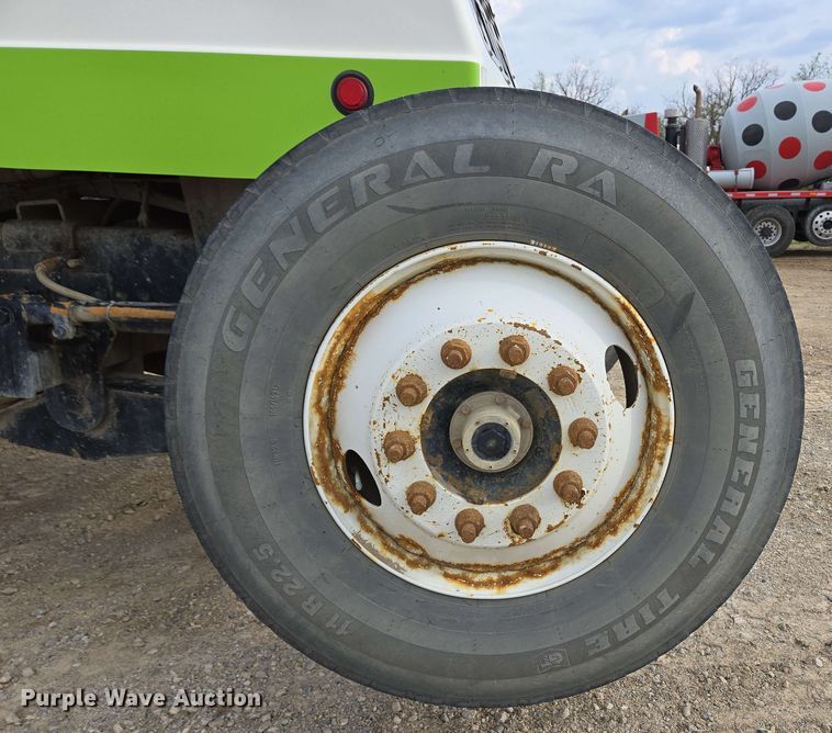 image for item EC4204 2019 Indiana Phoenix INC Mixer ready mix truck