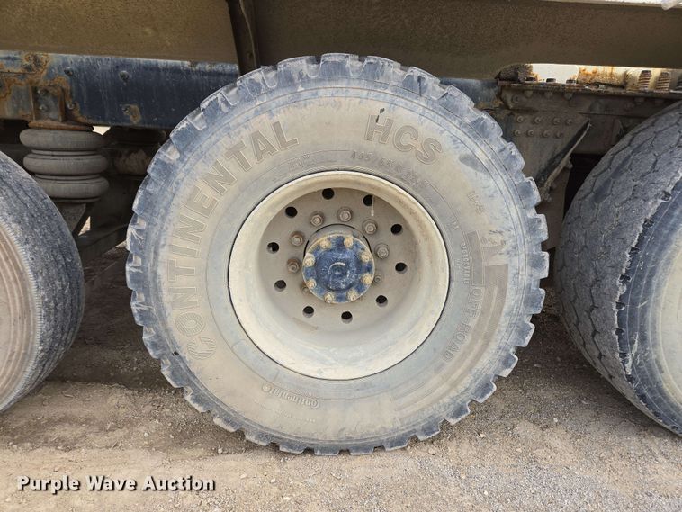 image for item EC4204 2019 Indiana Phoenix INC Mixer ready mix truck