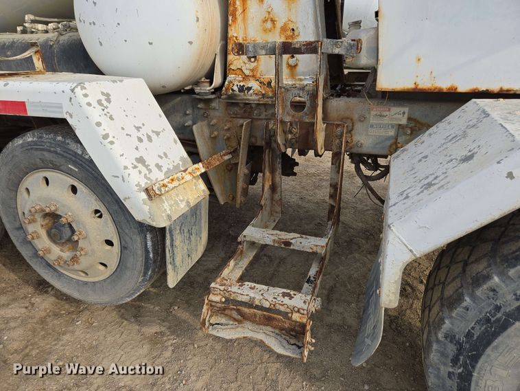 image for item EC4205 2016 Terex Advance Mixer ready mix truck