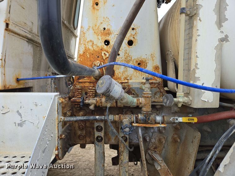 image for item EC4205 2016 Terex Advance Mixer ready mix truck