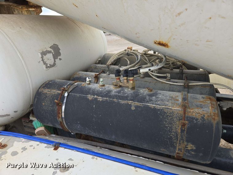 image for item EC4205 2016 Terex Advance Mixer ready mix truck