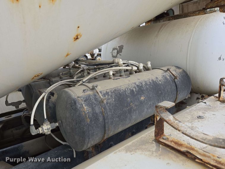 image for item EC4205 2016 Terex Advance Mixer ready mix truck