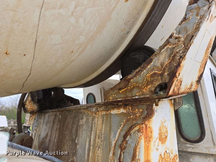 image for item EC4205 2016 Terex Advance Mixer ready mix truck