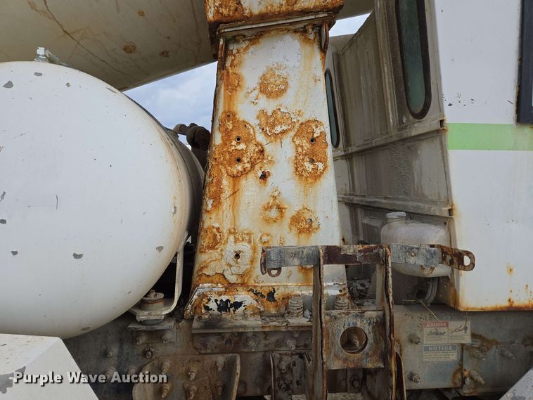 image for item EC4205 2016 Terex Advance Mixer ready mix truck