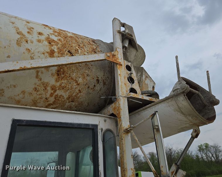 image for item EC4205 2016 Terex Advance Mixer ready mix truck