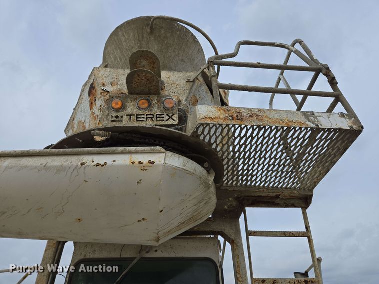 image for item EC4205 2016 Terex Advance Mixer ready mix truck
