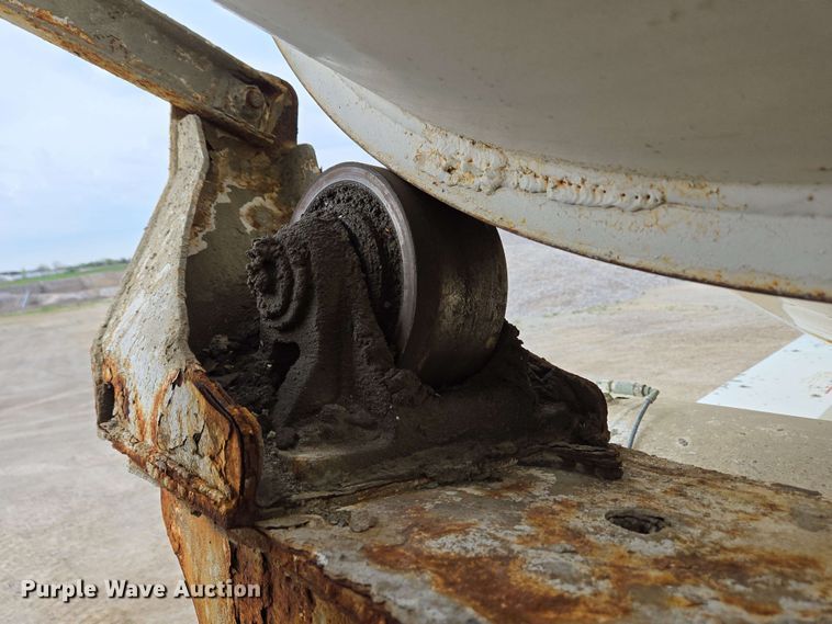 image for item EC4205 2016 Terex Advance Mixer ready mix truck