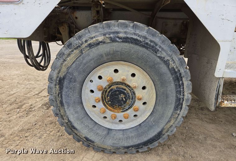 image for item EC4205 2016 Terex Advance Mixer ready mix truck