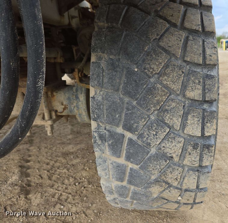 image for item EC4205 2016 Terex Advance Mixer ready mix truck