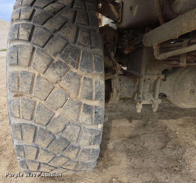 image for item EC4205 2016 Terex Advance Mixer ready mix truck