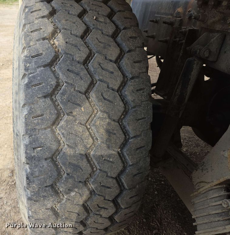 image for item EC4205 2016 Terex Advance Mixer ready mix truck