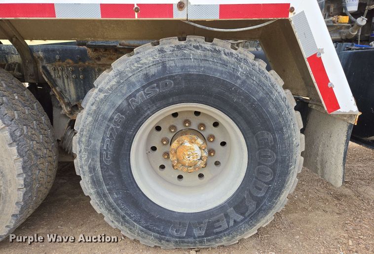 image for item EC4205 2016 Terex Advance Mixer ready mix truck