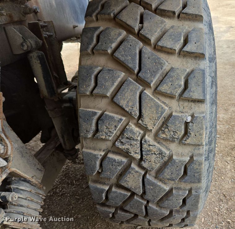 image for item EC4205 2016 Terex Advance Mixer ready mix truck