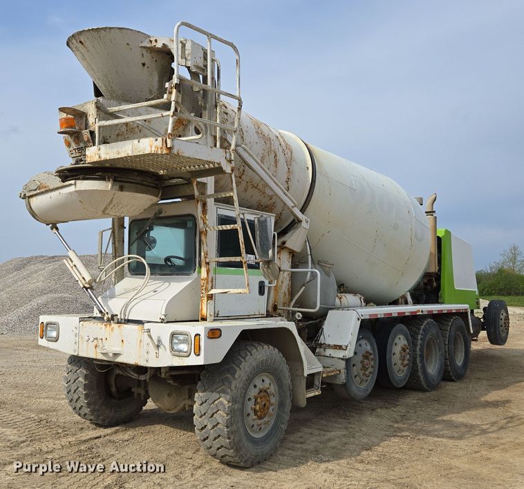 image for item EC4206 2015 Terex FDB6000 ready mix truck