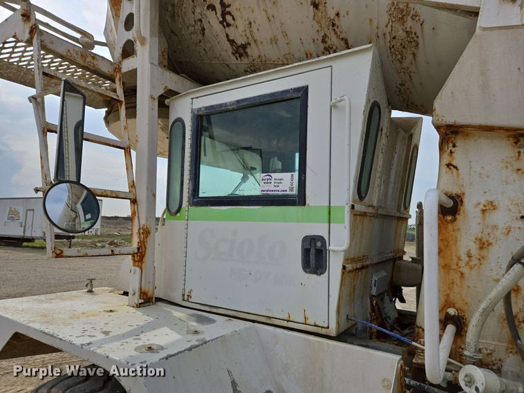 image for item EC4206 2015 Terex FDB6000 ready mix truck