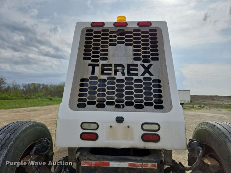 image for item EC4206 2015 Terex FDB6000 ready mix truck