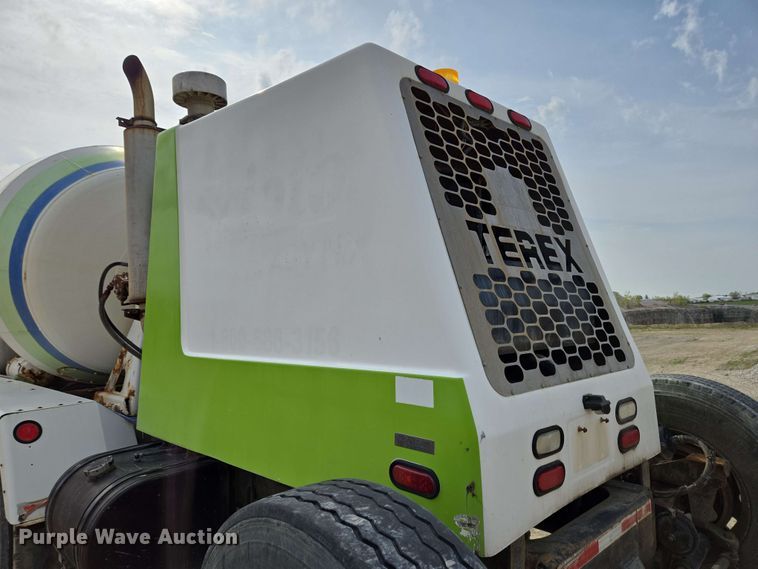 image for item EC4206 2015 Terex FDB6000 ready mix truck