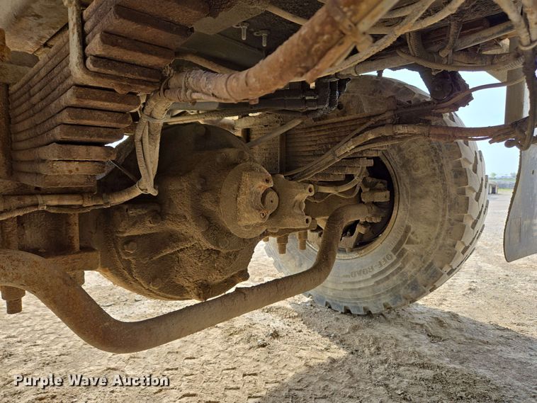 image for item EC4206 2015 Terex FDB6000 ready mix truck