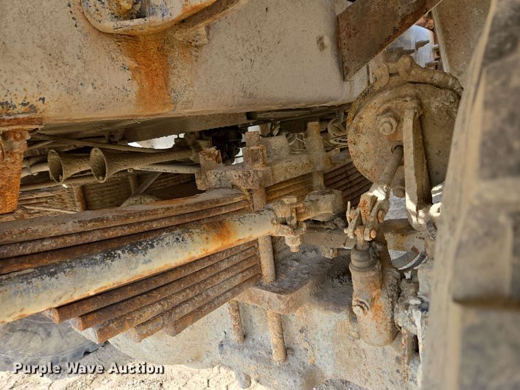 image for item EC4206 2015 Terex FDB6000 ready mix truck