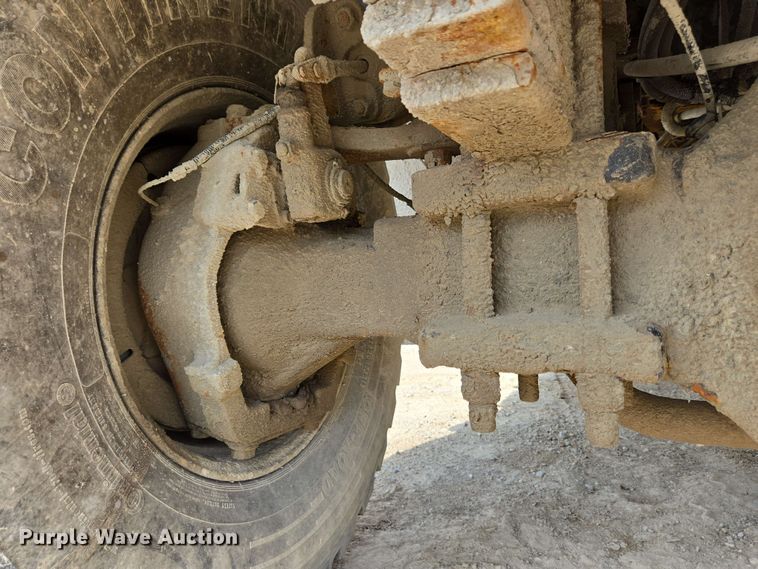 image for item EC4206 2015 Terex FDB6000 ready mix truck