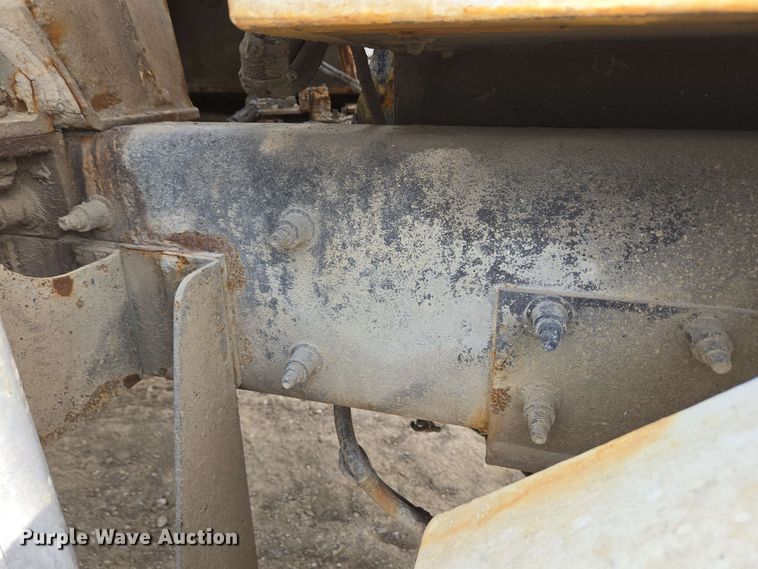 image for item EC4206 2015 Terex FDB6000 ready mix truck