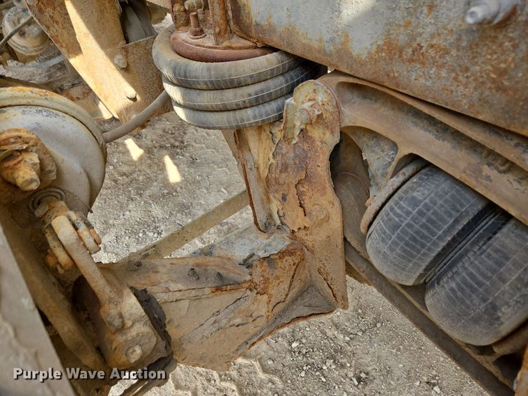 image for item EC4206 2015 Terex FDB6000 ready mix truck