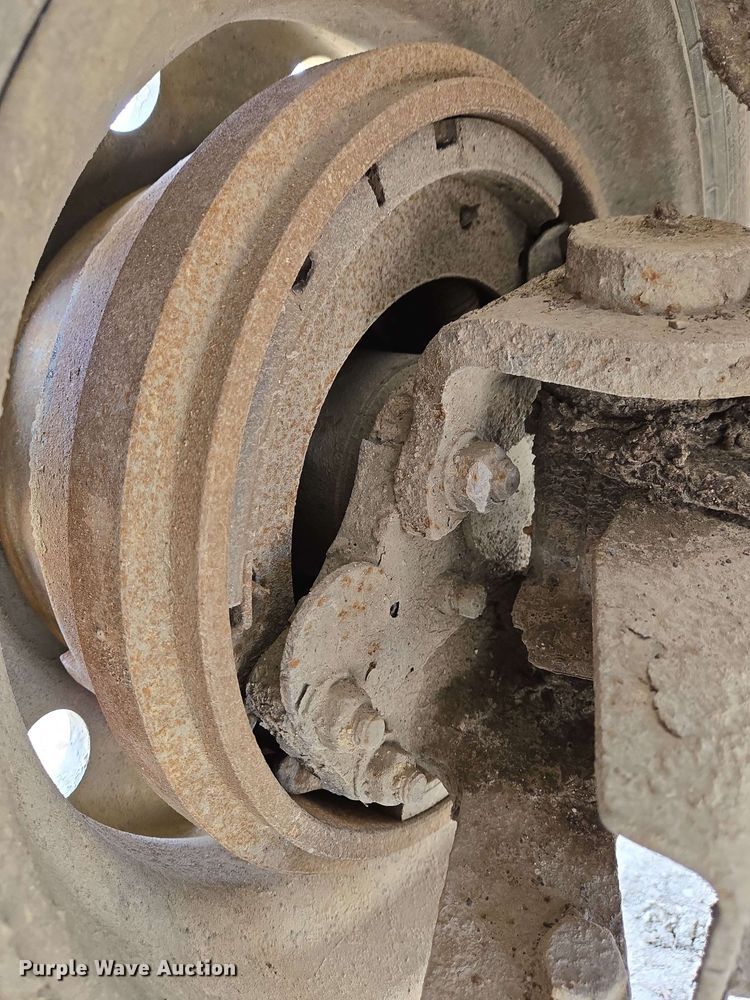 image for item EC4206 2015 Terex FDB6000 ready mix truck