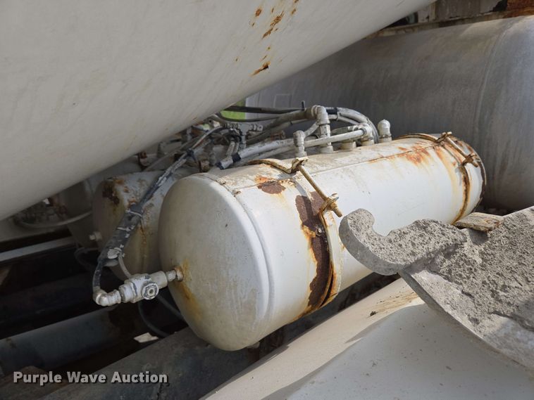 image for item EC4206 2015 Terex FDB6000 ready mix truck