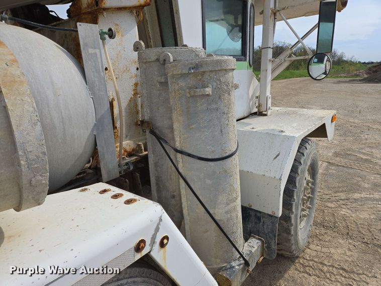 image for item EC4206 2015 Terex FDB6000 ready mix truck