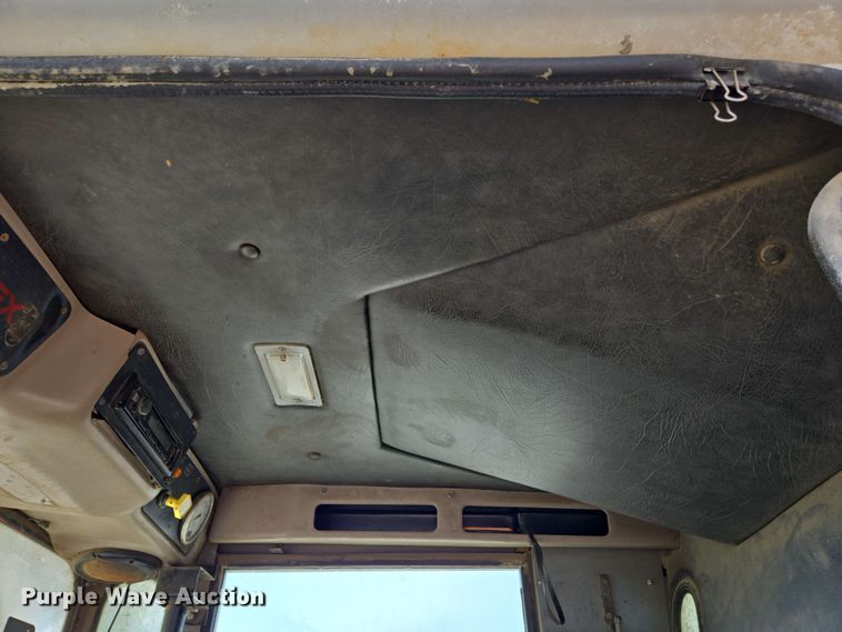 image for item EC4206 2015 Terex FDB6000 ready mix truck