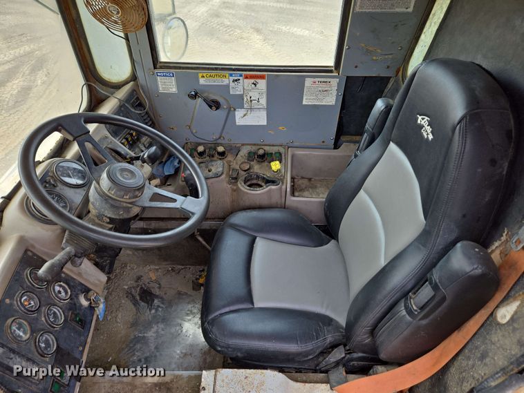 image for item EC4206 2015 Terex FDB6000 ready mix truck