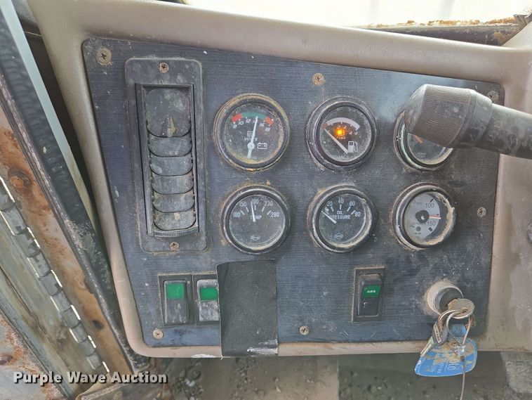 image for item EC4206 2015 Terex FDB6000 ready mix truck