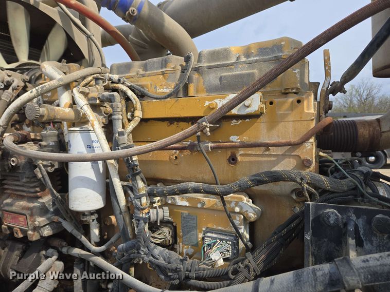 image for item EC4206 2015 Terex FDB6000 ready mix truck