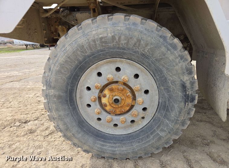 image for item EC4206 2015 Terex FDB6000 ready mix truck