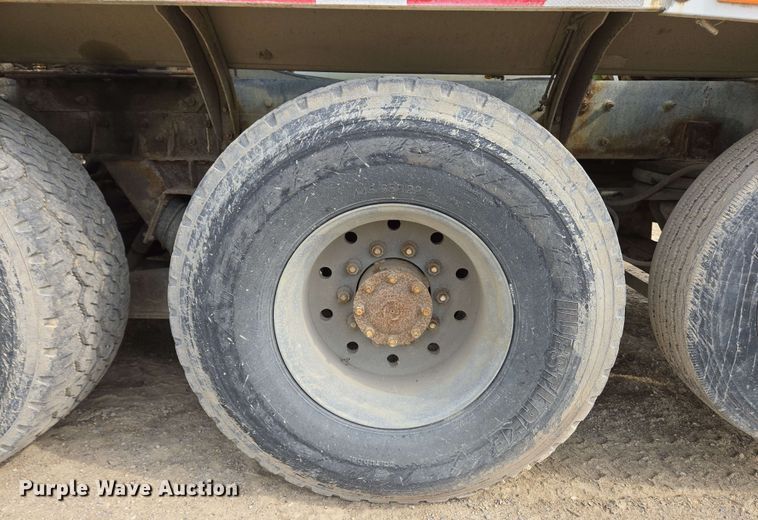 image for item EC4206 2015 Terex FDB6000 ready mix truck