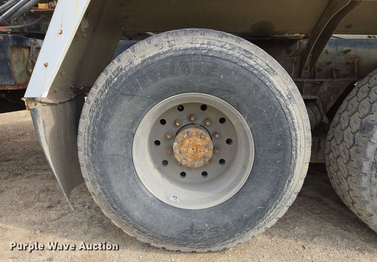 image for item EC4206 2015 Terex FDB6000 ready mix truck