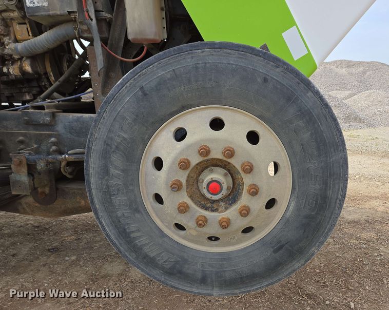 image for item EC4206 2015 Terex FDB6000 ready mix truck