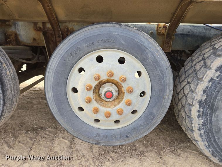 image for item EC4206 2015 Terex FDB6000 ready mix truck