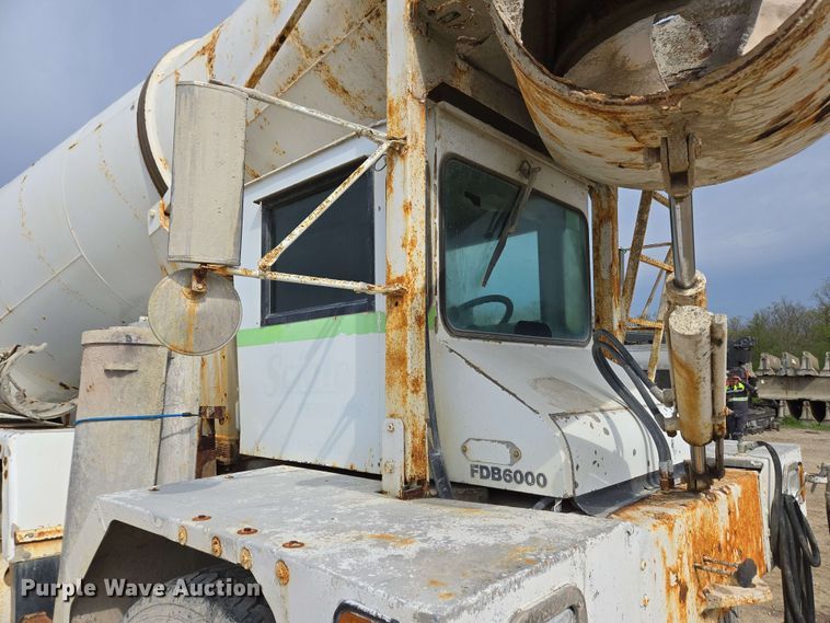 image for item EC4207 2016 Terex Advance Mixer ready mix truck