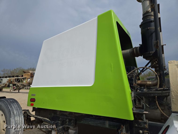 image for item EC4207 2016 Terex Advance Mixer ready mix truck