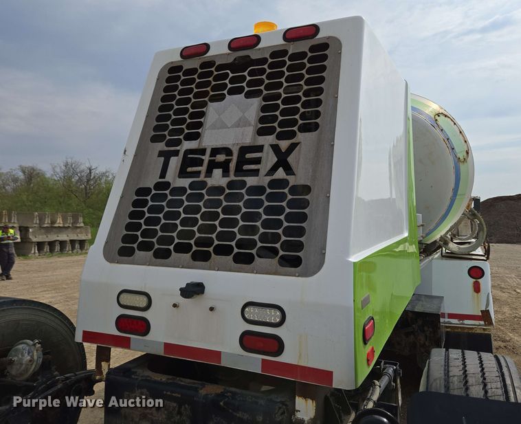 image for item EC4207 2016 Terex Advance Mixer ready mix truck