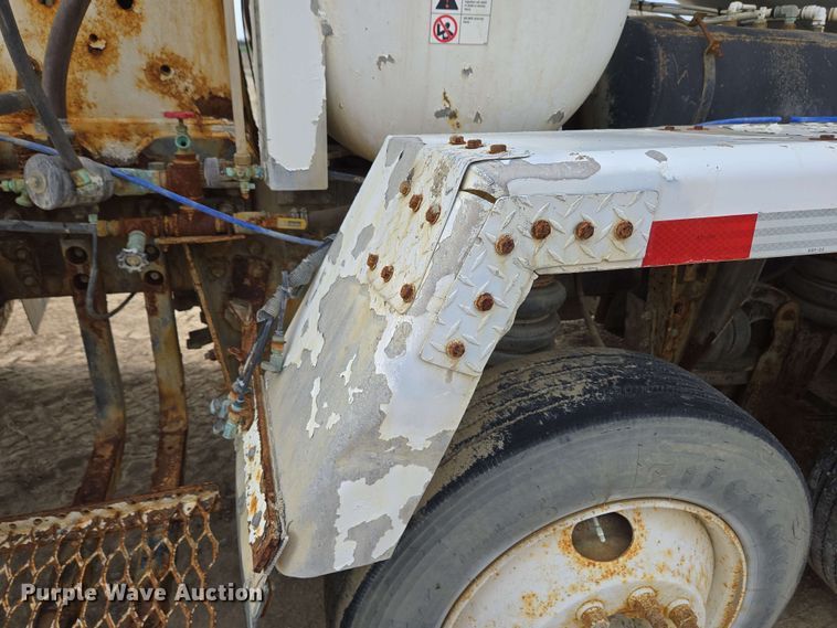 image for item EC4207 2016 Terex Advance Mixer ready mix truck