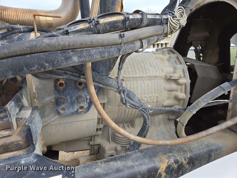 image for item EC4207 2016 Terex Advance Mixer ready mix truck