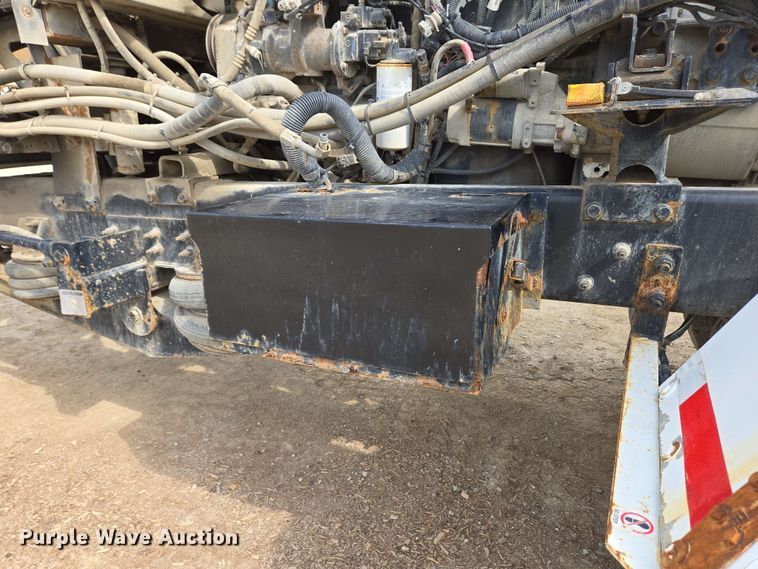 image for item EC4207 2016 Terex Advance Mixer ready mix truck