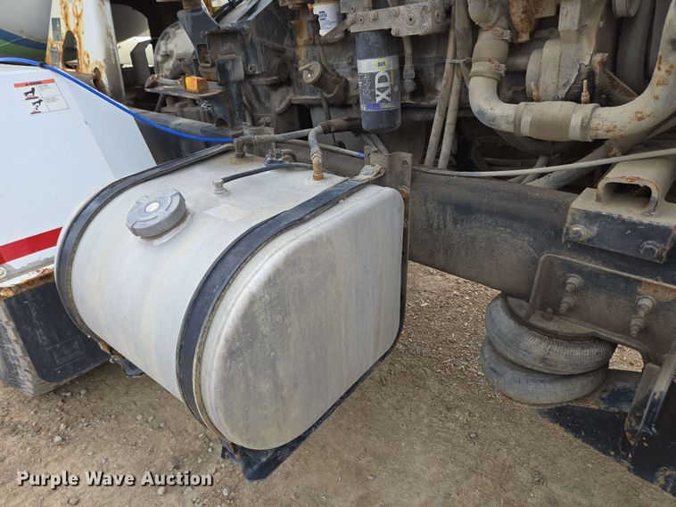 image for item EC4207 2016 Terex Advance Mixer ready mix truck